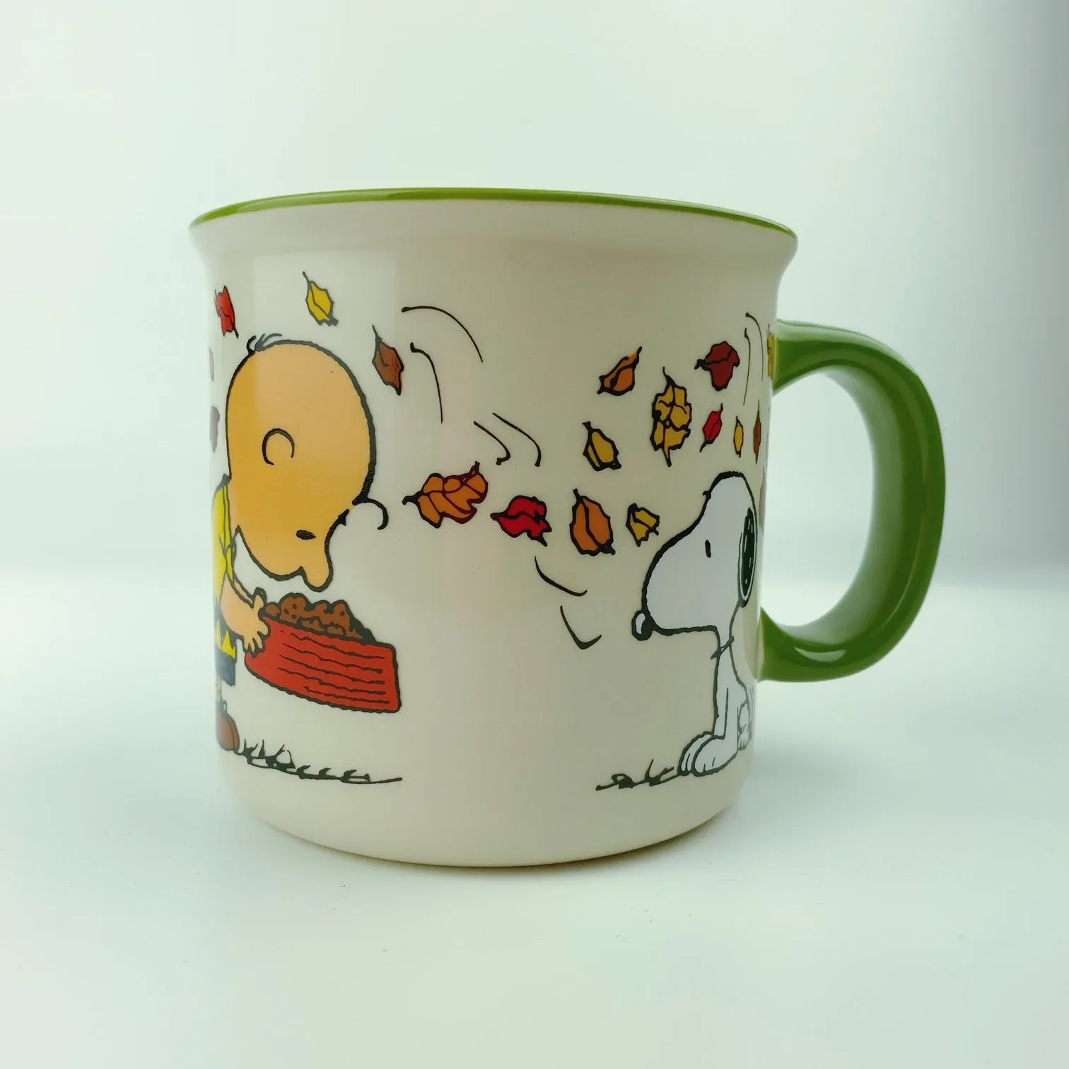 Large Peanuts Charlie Brown Snoopy & Friends Be Giving Mug 21 oz Green