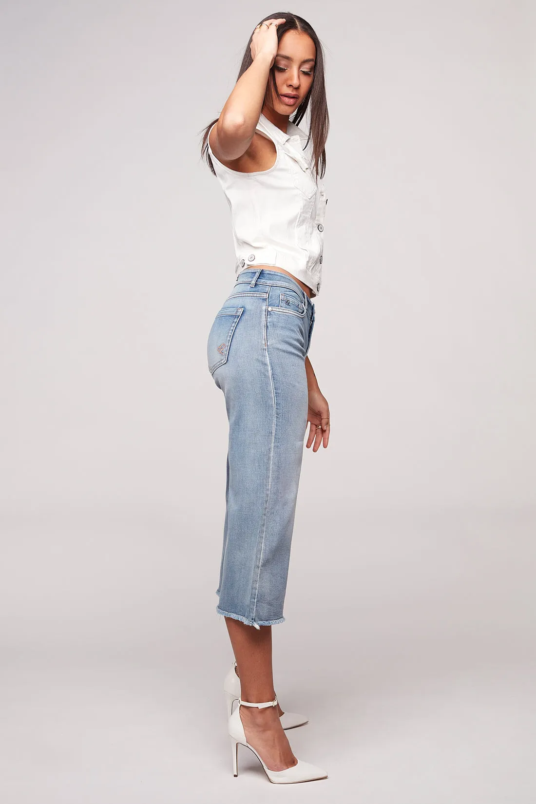 MEGHAN - Ladies 5 Pocket Wide Leg Cropped Pant - Vintage Bleach