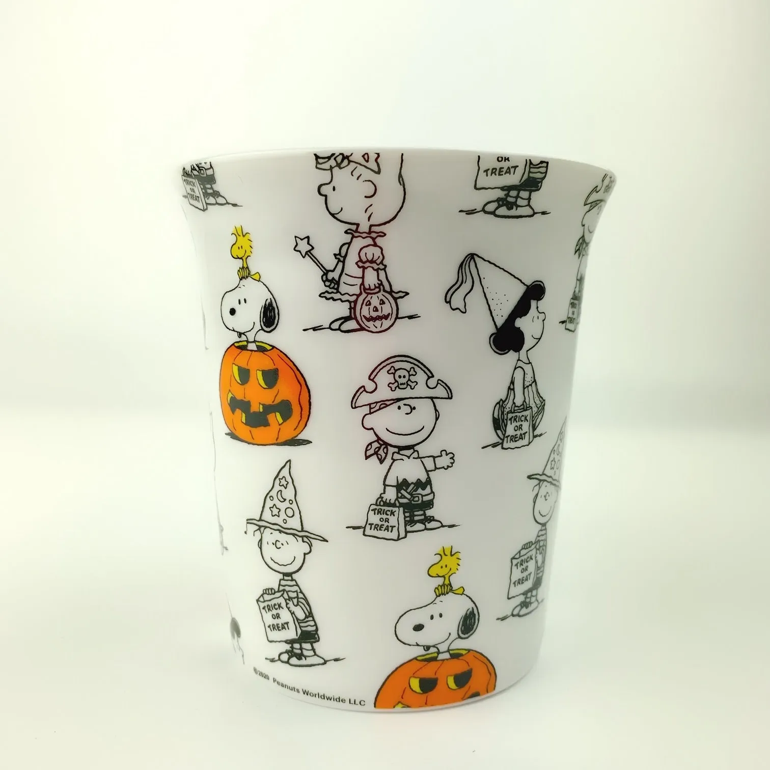 Peanuts Charlie Brown & Friends & Snoopy Great Pumpkin Halloween Coffee Mug, 16 oz