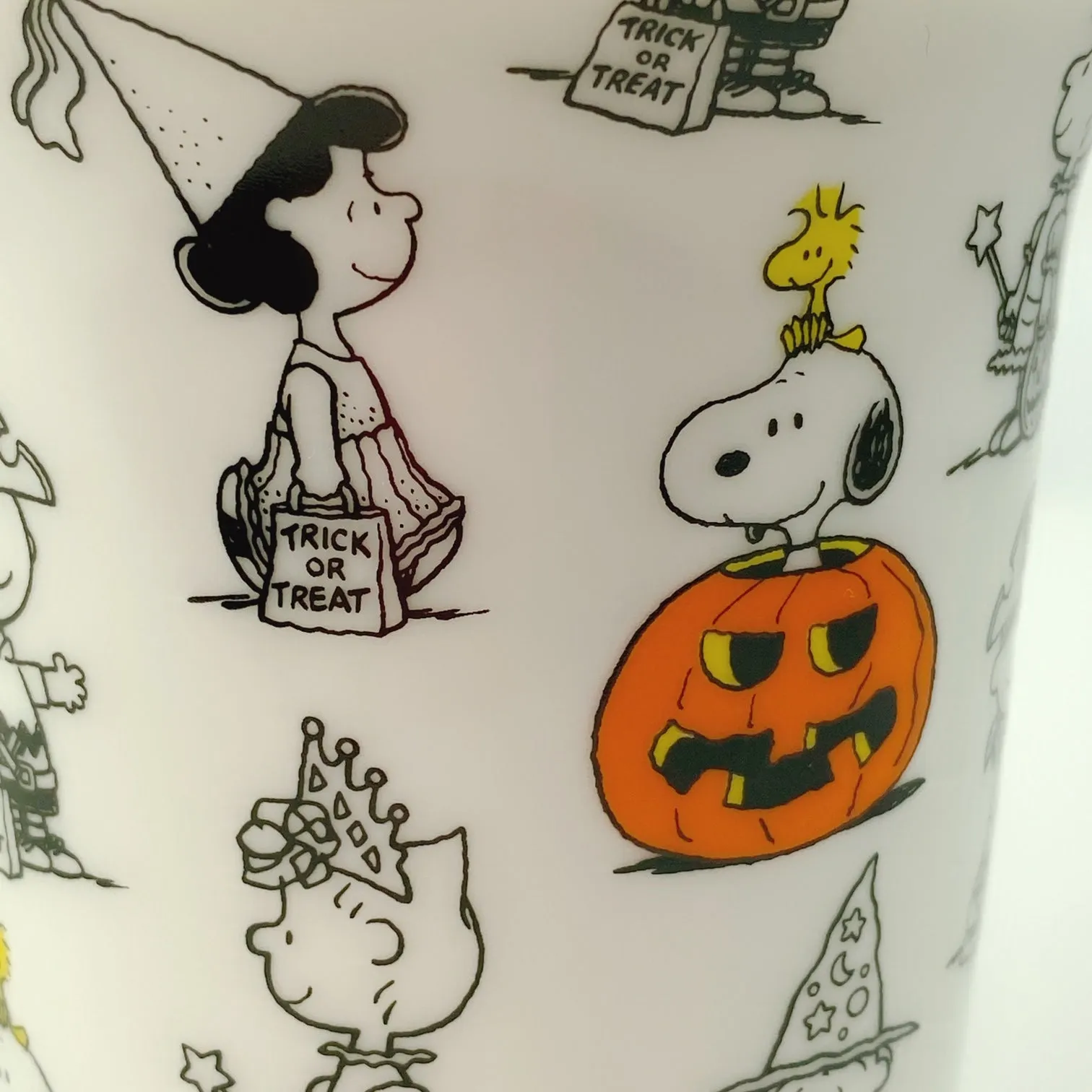 Peanuts Charlie Brown & Friends & Snoopy Great Pumpkin Halloween Coffee Mug, 16 oz