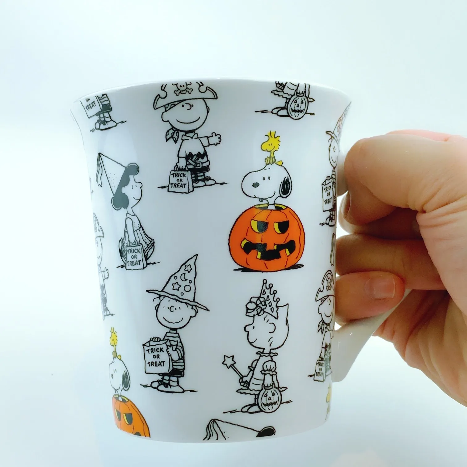 Peanuts Charlie Brown & Friends & Snoopy Great Pumpkin Halloween Coffee Mug, 16 oz