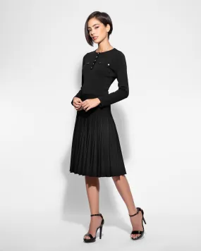 Pleated Wonder Skirt In Black